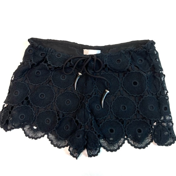 Alexis Lace Drawstring Horn Shorts Black Size Small - Picture 8 of 8